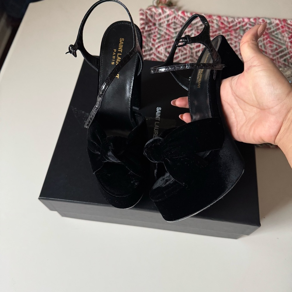 Saint Laurent Bianca sandal heels - Picture 15 of 15